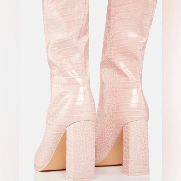 NEW BABY PINK CROC BOOTS - Picture 2 of 4